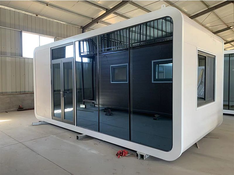 Apple House — Cápsula modular panorámica